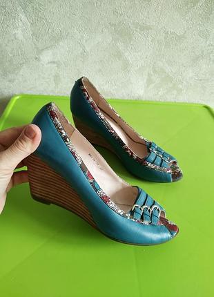Кожаные женские туфли 37 размер бренда staccato