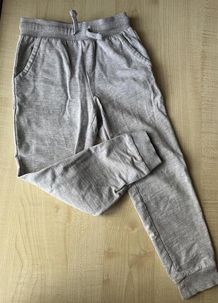 Спортивні штани для дівчинки 110 см