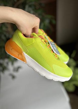 Підліткові кросівки 37р. 24,5см geox activart illuminus, на весну led