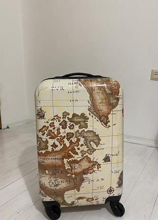 Нова валіза без дефектів