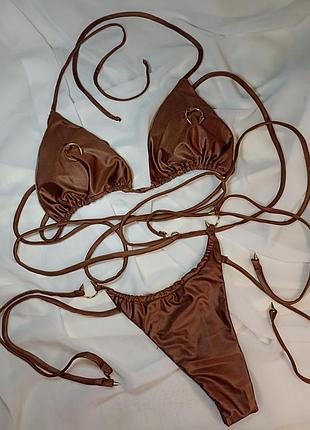 Купальник с пирсингом на завязках