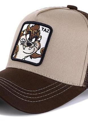 Кепка тракер логотип тасманский дьявол (taz, looney tunes) с сеточкой.