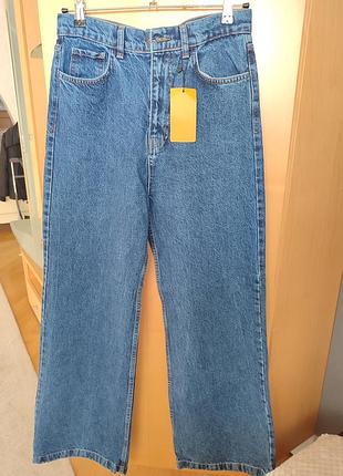 Джинсы новые,размер 30