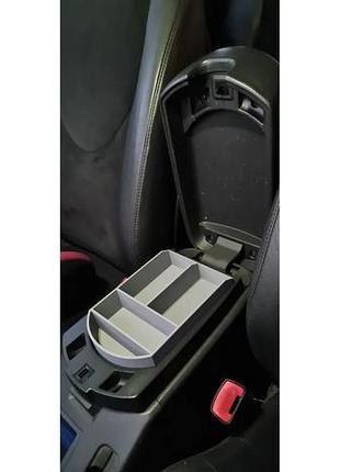 Органайзер в подлокотник toyota rav 4 2005-2010