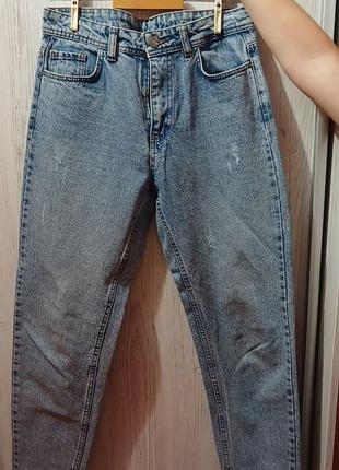 Джинси мом