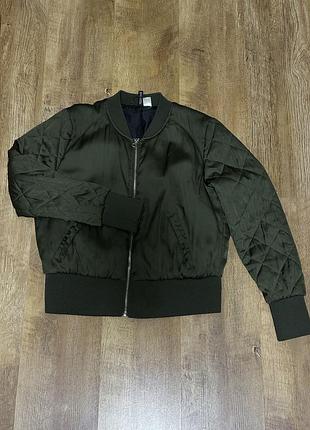 Бомбер h&m оливковий
