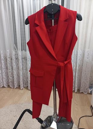 Продам костюм.