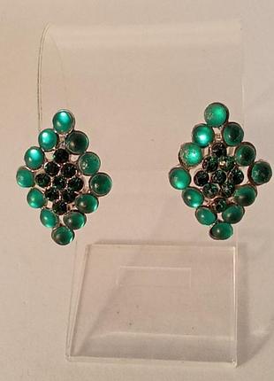 Серьги женские с зелеными кристаллами