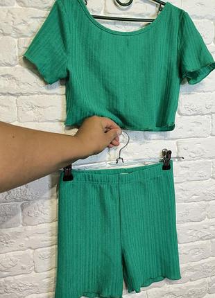 Костюм топ шорты 9-10 лет