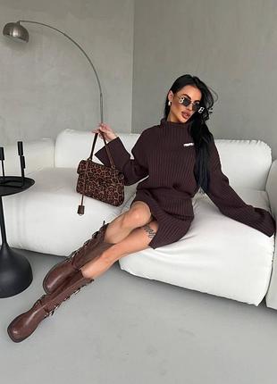 Костюм жіночий