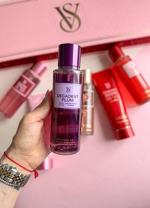 Спрей для тіла decadent plum victoria’s secret