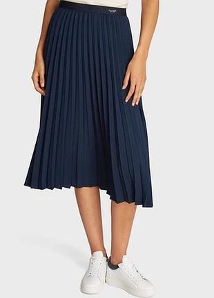 Tommy • hilfiger женская темно-синяя плиссированная юбка fluid pleated pull on midi skirt