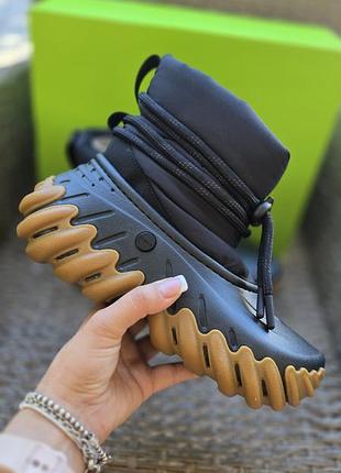 Зимние сапоги crocs m6w8