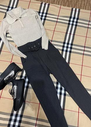 Продаю красивий полувер якісний розпродаж