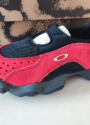 Кросівки унісекс oakley factory team suede flesh sandal lava/black