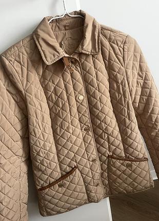 Стьобана бежева куртка massimo dutti розмір s