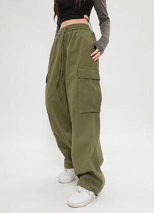 Штани карго вільні хакі  9138 широкі штани з карманами зелені