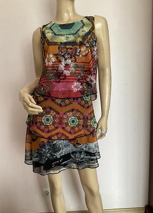 Каскадное фирменное платье/ s/ brend desigual