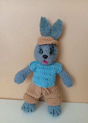 Мягкая игрушка ручной работы, созданная с любовью ищет своих хозяев. подарит положительные эмоции и тепло.