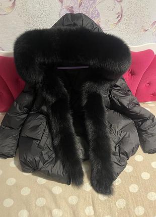 Пуховик з натуральним хутром песця з капюшоном