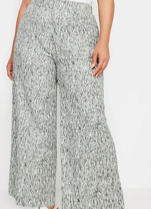 Новые, стильные, фирменные, широкие брюки, кюлоты,высокая посадка, большой размер, батал