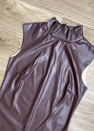 Сукня з еко шкіри