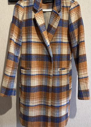 Пальто в клітинку
