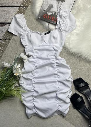 Жіноча сукня