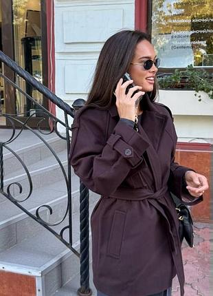 Стильне та вишукане пальто вовна коричневого кольору з поясом