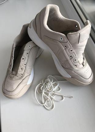 Кросівки карра оригінал на 40-41 розмір.