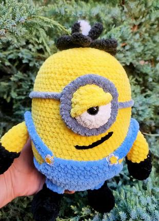 Міньйон стюарт супер мяка плюшева  іграшка вязана ручна робота