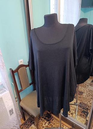 Футболка 🥰🥰🥰