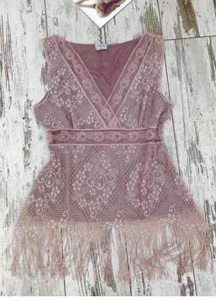 Дуже красива бузкова ажурна блуза від бренду oasis відмінного стану