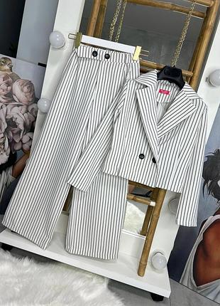 Стильный костюм для девочек