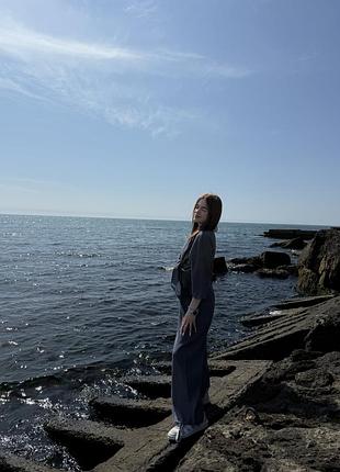 Продаю костюм жіночий