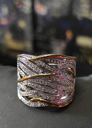 Кольцо объемное. бижутерия. металл под золото и серебро