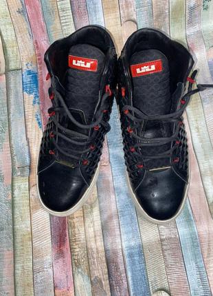 Мужские кроссовки nike lebron 12 nsw lifestyle black