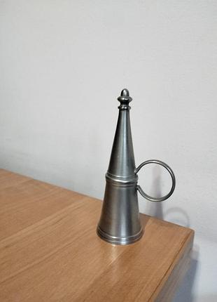 Элегантный гашитель свечей