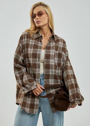 Картата жіноча сорочка на кнопках