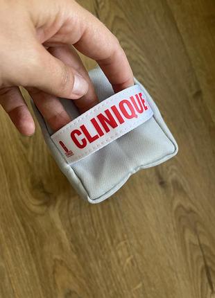 Косметичка clinique