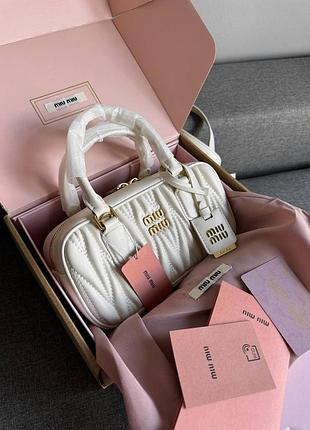 Сумка трендовая женская кожаная