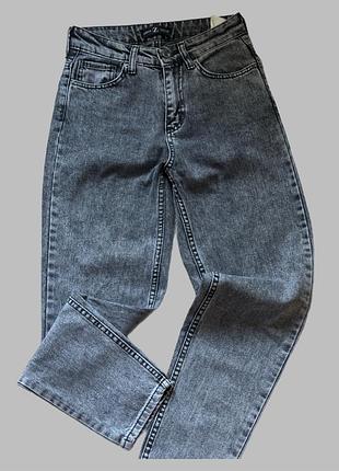 Джинси мом