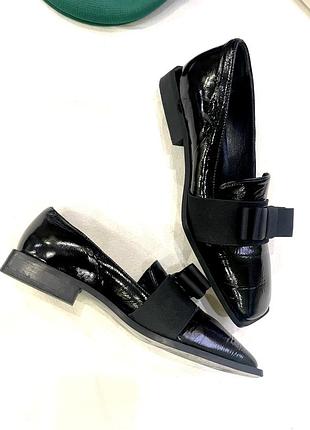 Лаковые лоферы este италия