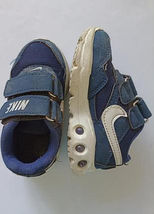 Кроссовки на липучках  nike air 23 размер