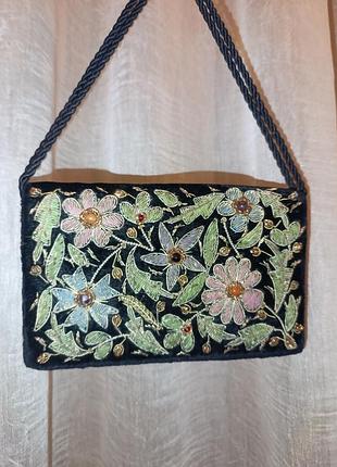 Винтажная сумочка с вышивкой канитлью, нитью и бусинами.