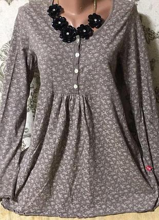 Короткая фирменное платье