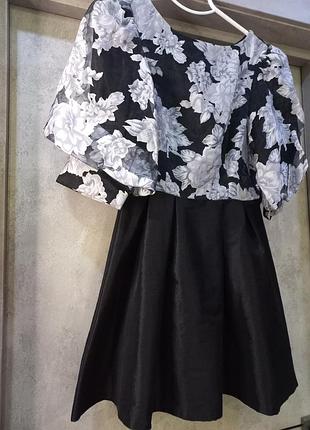 Стильна, гарна, нарядна, сукня, плаття, з органзи