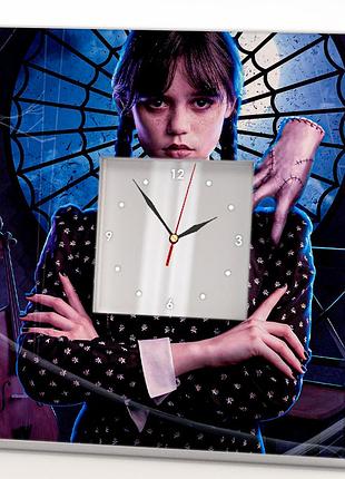 Часы «венздей. wednesday. семейка аддамс» подарок фанатам сериала 87flix, стильное украшение спальни, кафе, бара