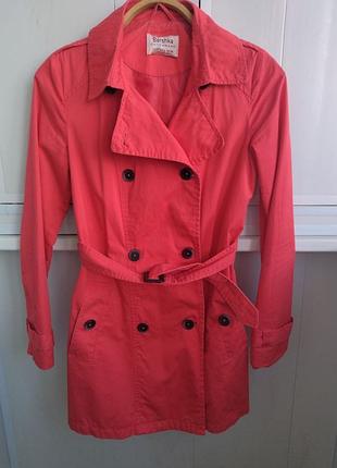 Плащ bershka s