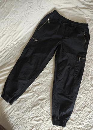 Штаны джогеры 140 см 10 лет черные с карманами и замками